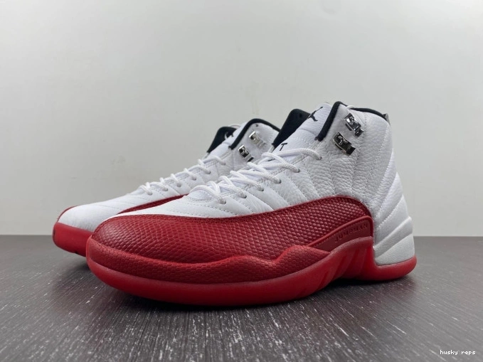 Husky 130690-110 Cherry Retro Air Jordan 12 0702